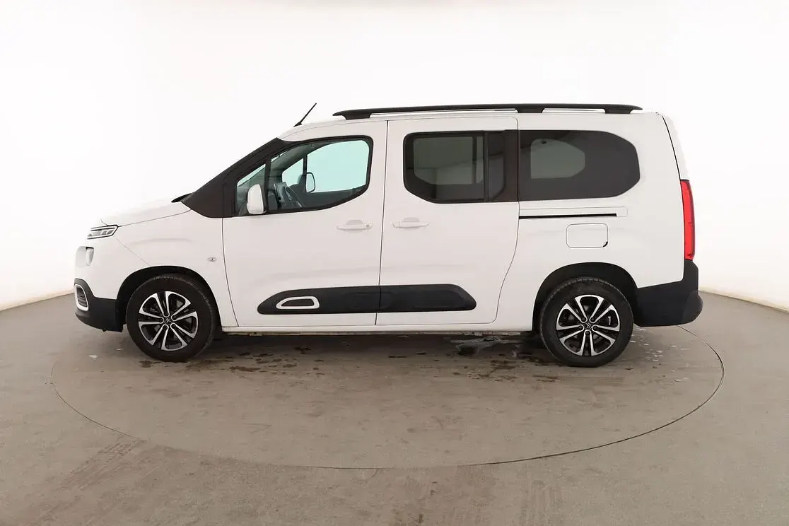 Usado Citroën Berlingo Shine 131 CV (96 kW) 2019 Blanco Monovolumen