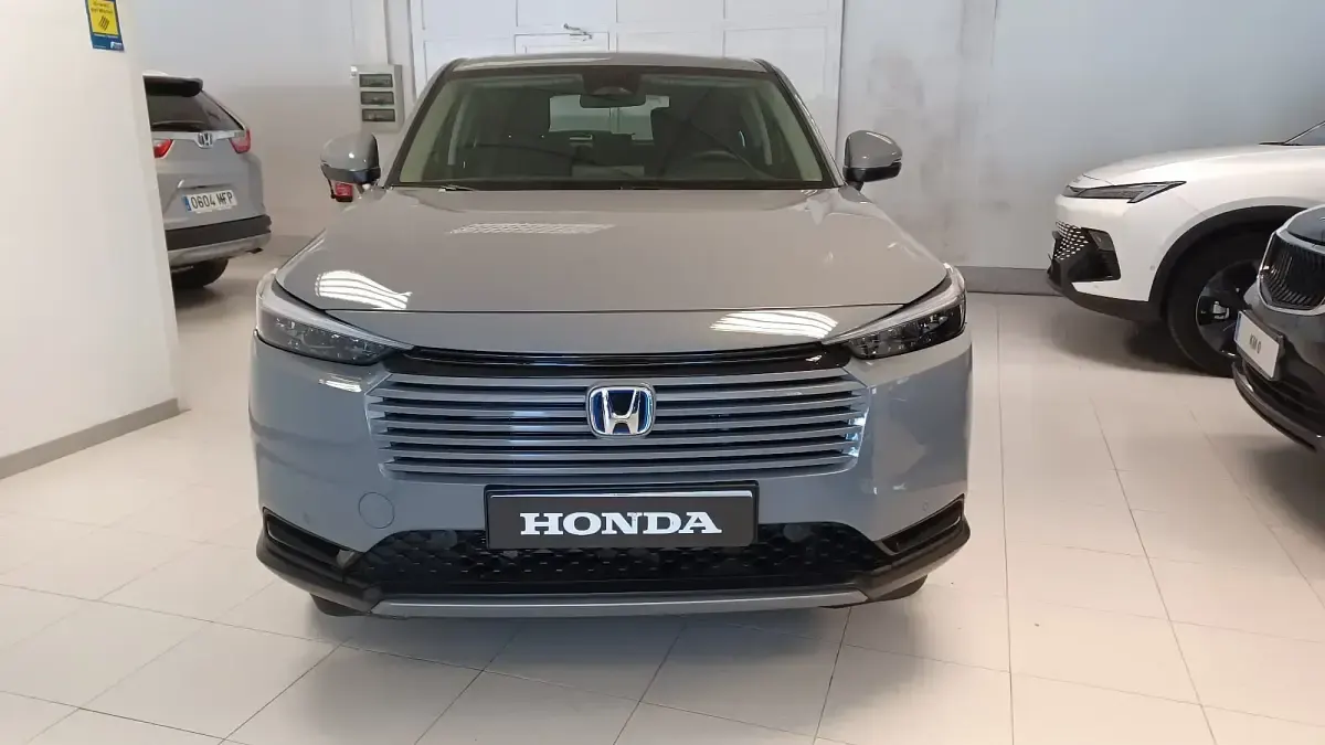Usado Honda HR-V Elegance 131 CV (96 kW) 2025 Gris SUV
