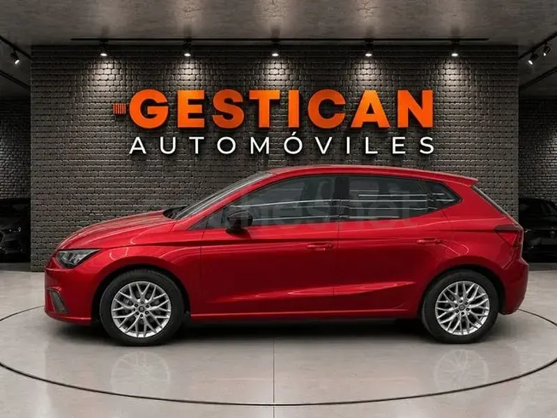 Usado Seat Ibiza FR 115 CV (84 kW) 2025 Rojo Utilitario