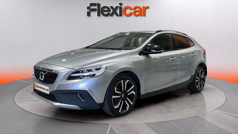 Usado Volvo V40 Inscription 152 CV (111 kW) 2017 Blanco Utilitario