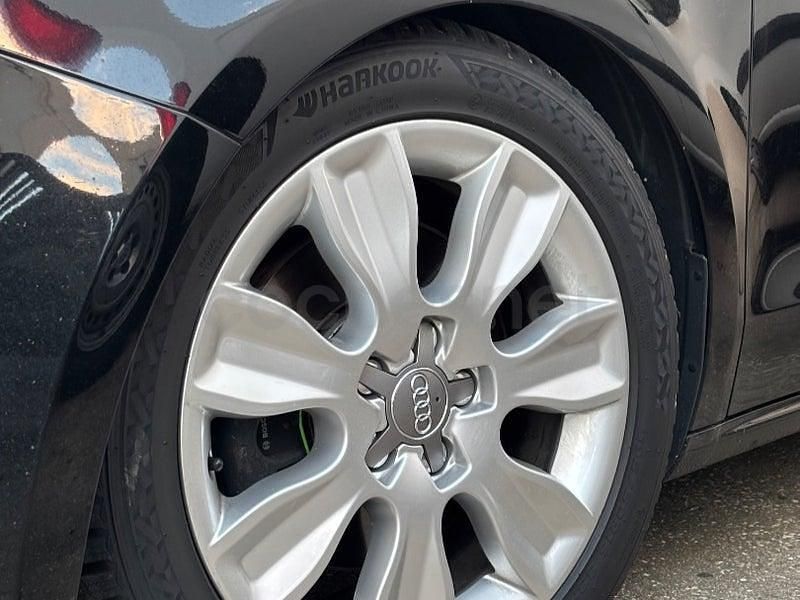 Usado Audi A1 Ambition 105 CV (77 kW) 2011 Negro Utilitario