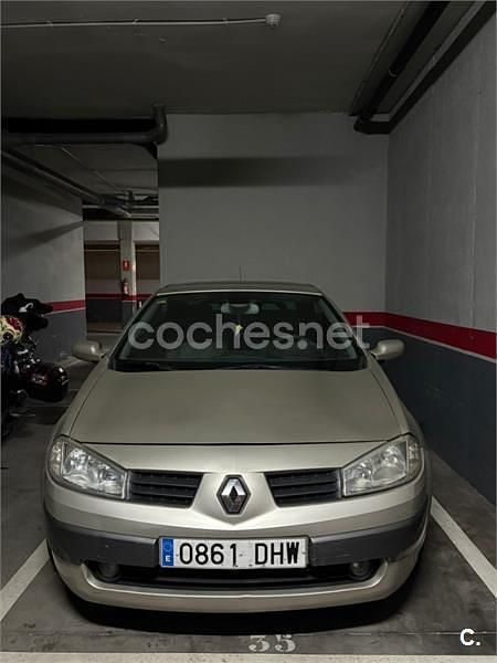 Usado Renault Mégane Cabriolet Dynamique 120 CV (88 kW) 2005 Beige Descapotable