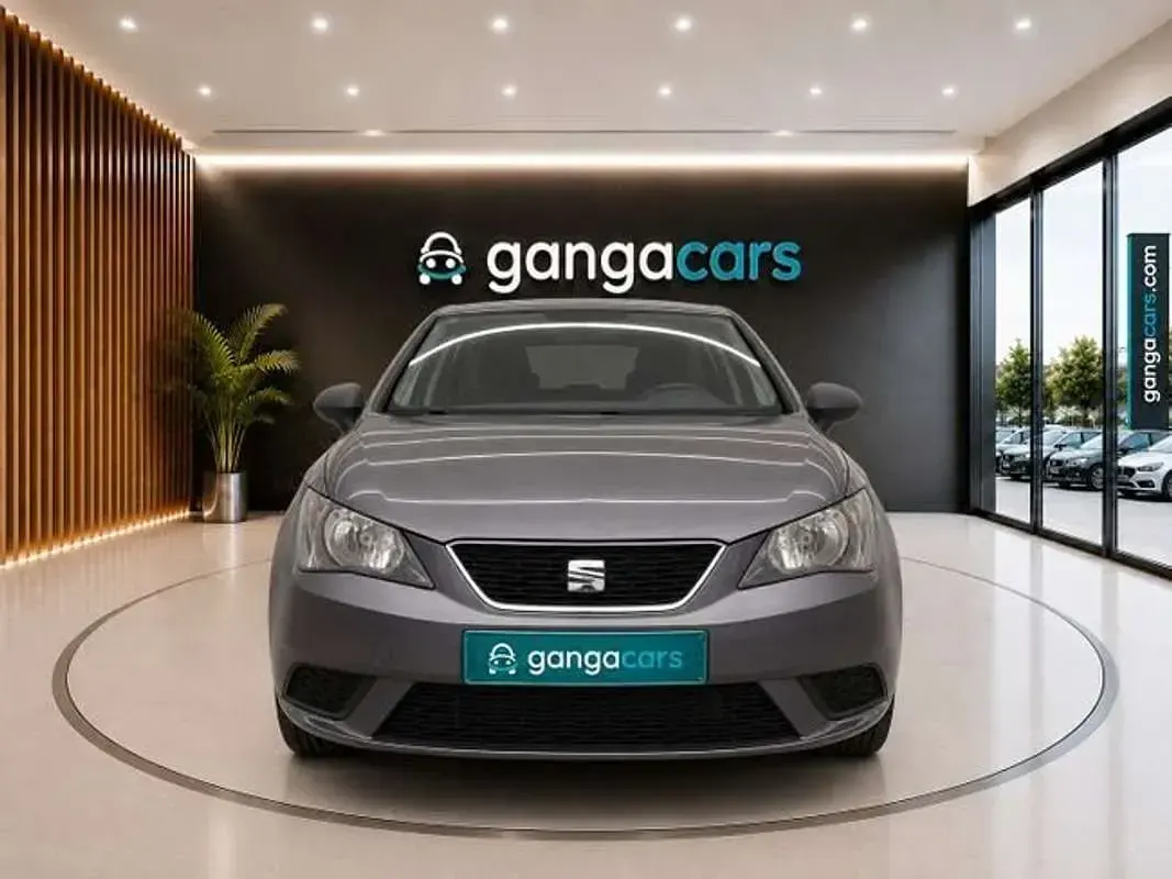 Usado Seat Ibiza Reference 86 CV (63 kW) 2016 Gris Utilitario