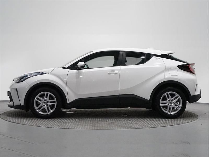 Usado Toyota C-HR Active 122 CV (89 kW) 2022 Blanco classic SUV