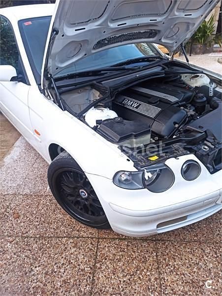 Usado BMW 325 192 CV (141 kW) 2001 Blanco Berlina