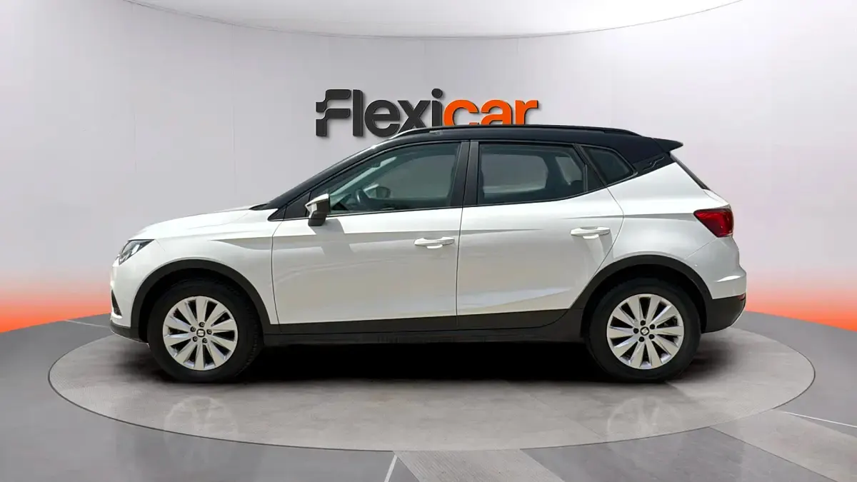 Usado Seat Arona Style 95 CV (69 kW) 2020 Blanco SUV