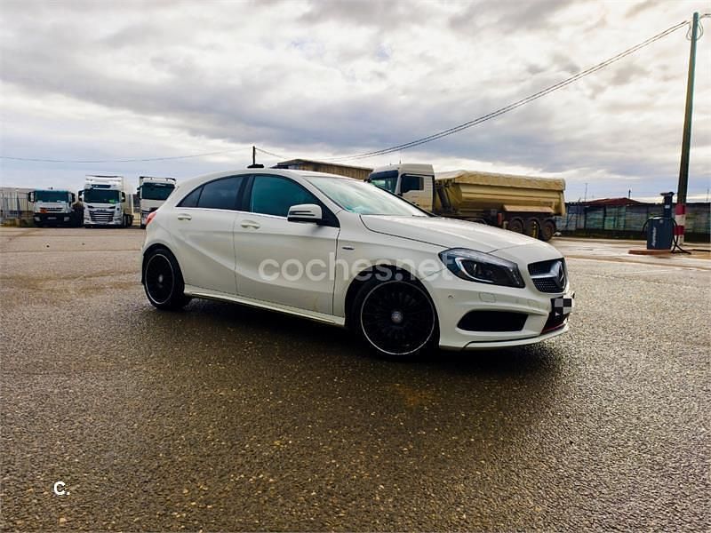 Usado Mercedes A250 218 CV (160 kW) 2015 Blanco Berlina
