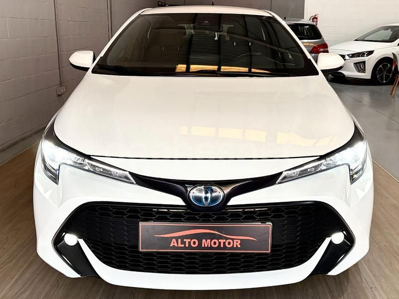 Blanco Usado 2022 Toyota Corolla Business Edition Berlina | 19.900 € (Precio justo) - Imagen 1/4
