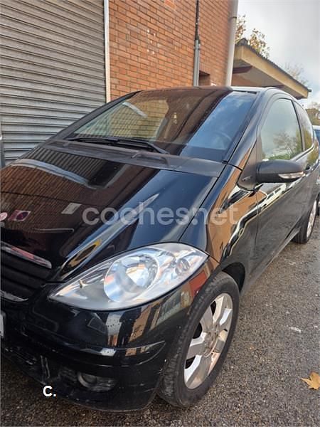 Negro Usado 2006 Mercedes A170 Avantgarde Monovolumen | 3800 € (Precio justo) - Imagen 1/4