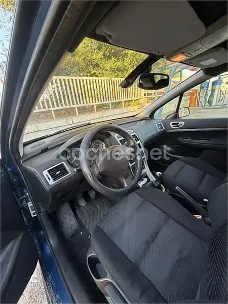 Usado Peugeot 307 110 CV (80 kW) 2006 Azul Berlina