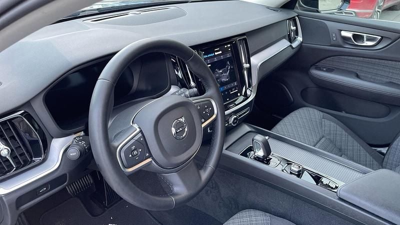 Usado Volvo V60 Core 197 CV (144 kW) 2025 Otro Familiar