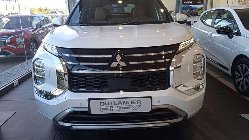 Nuevo Mitsubishi Outlander P-HEV Edition 306 CV (225 kW) 2025 Blanco SUV