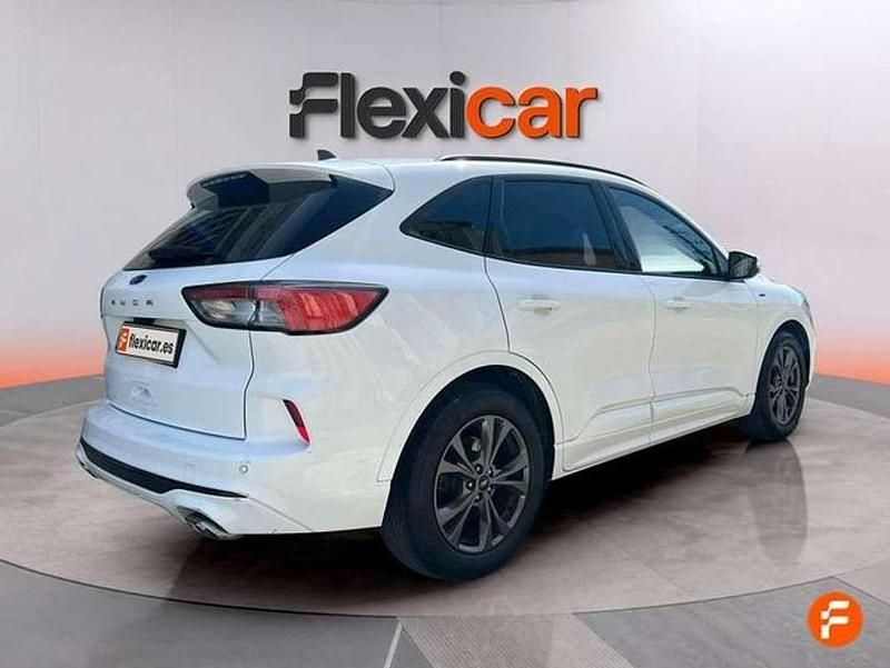 Usado Ford Kuga ST-Line 150 CV (110 kW) 2022 Blanco SUV