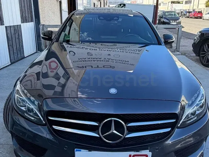 Usado Mercedes C250 AMG line 204 CV (150 kW) 2015 Gris / plata Berlina