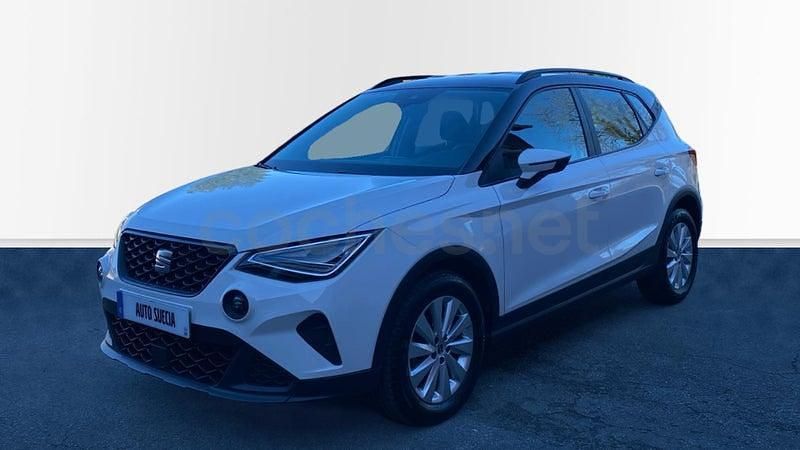 Usado Seat Arona Style 110 CV (80 kW) 2021 Blanco SUV