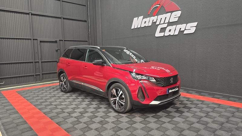 Usado Peugeot 5008 GT 130 CV (95 kW) 2021 Rojo SUV