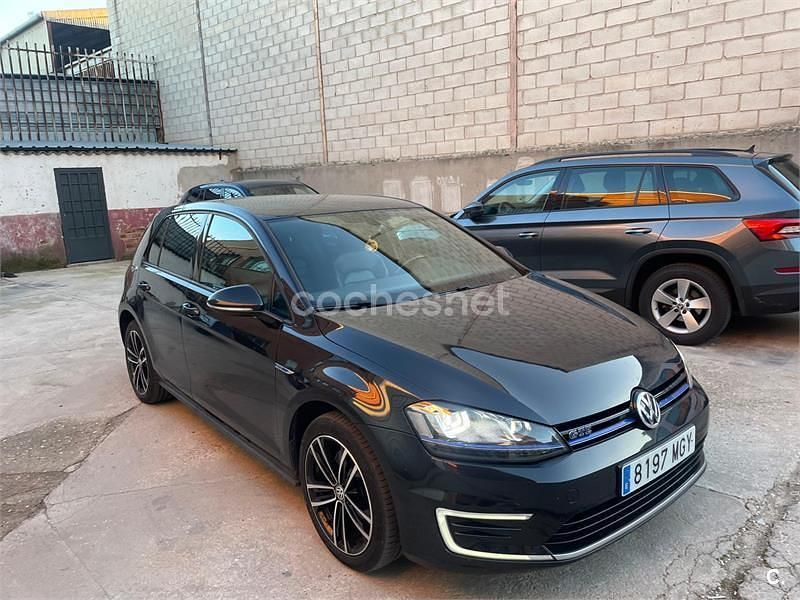 Negro Usado 2017 VW Golf VII GTE Berlina | 14.200 € (Super precio) - Imagen 1/4