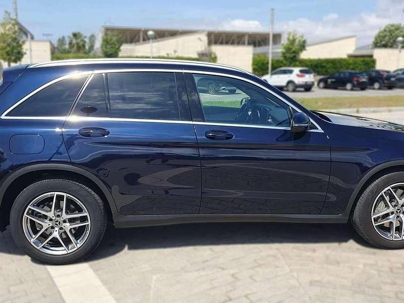 Usado Mercedes GLC220 170 CV (125 kW) 2018 Negro SUV