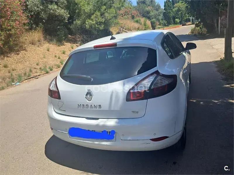 Usado Renault Mégane Intens 115 CV (84 kW) 2015 Blanco Berlina