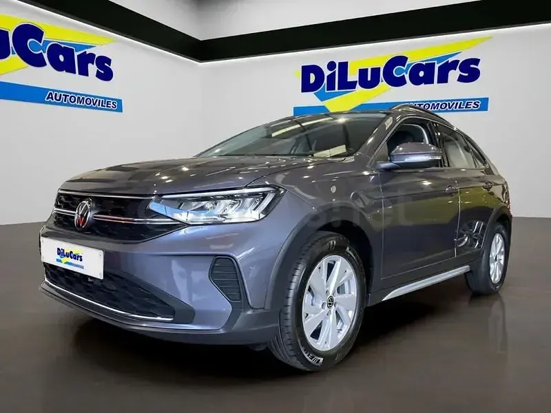 Usado VW Taigo Life 95 CV (69 kW) 2022 Gris / plata SUV