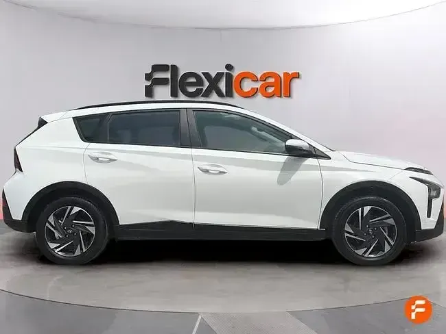 Usado Hyundai Bayon 84 CV (61 kW) 2023 Blanco SUV