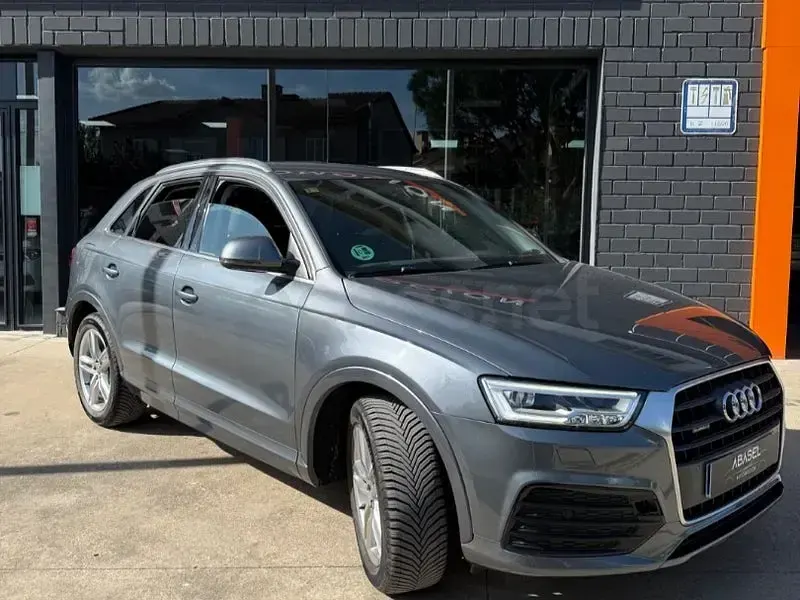 Usado Audi Q3 Sport 180 CV (132 kW) 2018 Gris / plata SUV