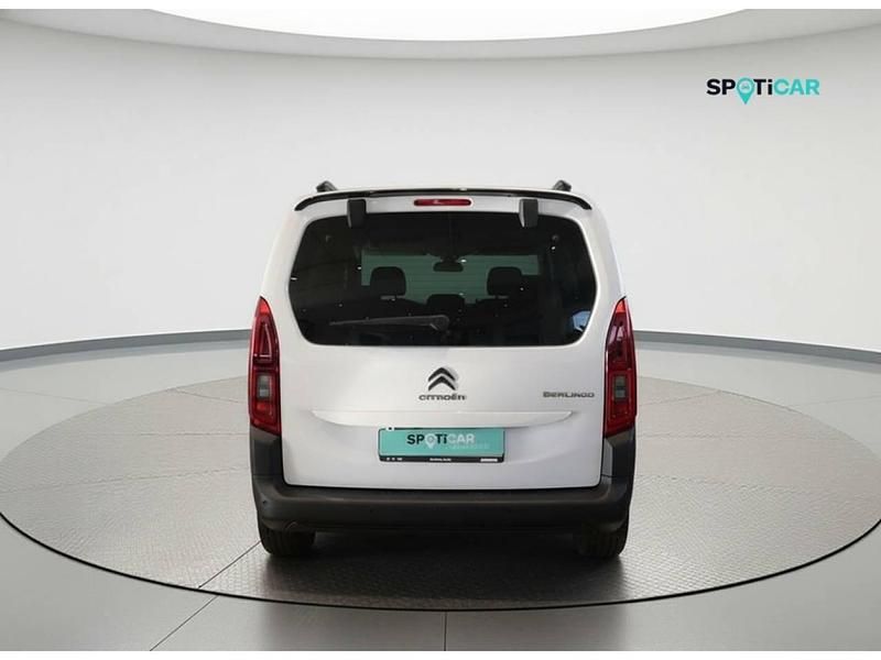 Usado Citroën Berlingo Feel 103 CV (75 kW) 2021 Blanco Monovolumen