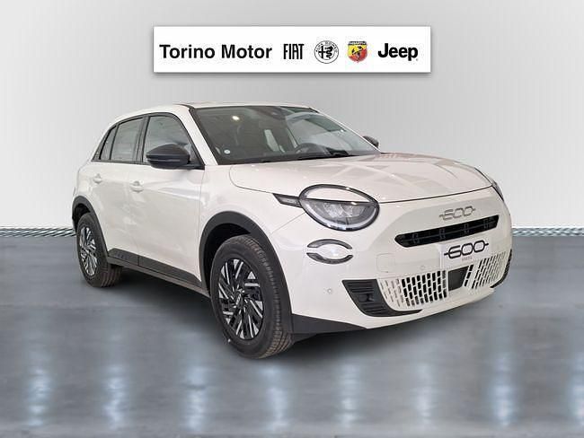 Nuevo Fiat 600 Pop 110 CV (80 kW) 2025 Blanco SUV