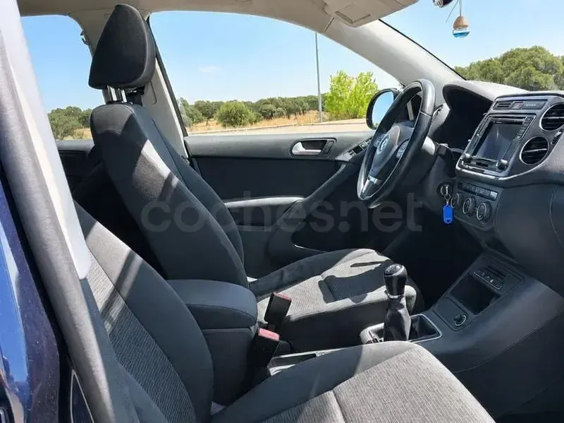Usado VW Tiguan 110 CV (80 kW) 2015 Azul SUV