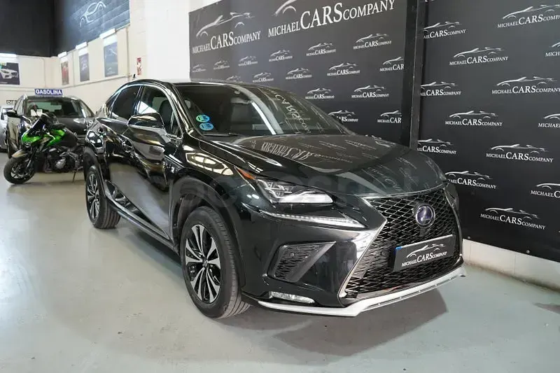 Usado Lexus NX300h Sport Line 197 CV (144 kW) 2021 Negro SUV