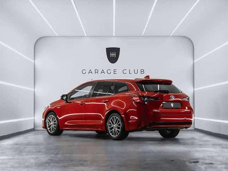 Usado Toyota Corolla Business Edition 122 CV (89 kW) 2019 Rojo Familiar