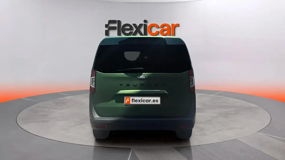 Usado Ford Tourneo Courier Active 125 CV (91 kW) 2024 Verde Monovolumen