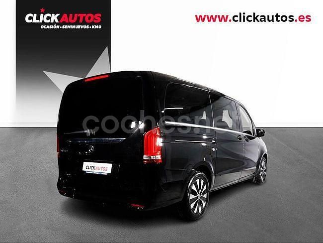Usado Mercedes V220 163 CV (119 kW) 2023 Negro Monovolumen
