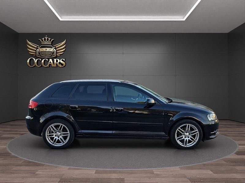 Usado Audi A3 Sportback 105 CV (77 kW) 2012 Negro Utilitario