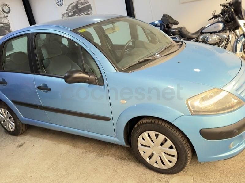 Usado Citroën C3 Exclusive 75 CV (55 kW) 2004 Azul Berlina