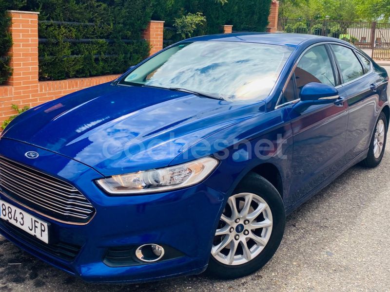 Azul Usado 2016 Ford Mondeo Titanium Berlina | 7999 € (Precio justo) - Imagen 1/4
