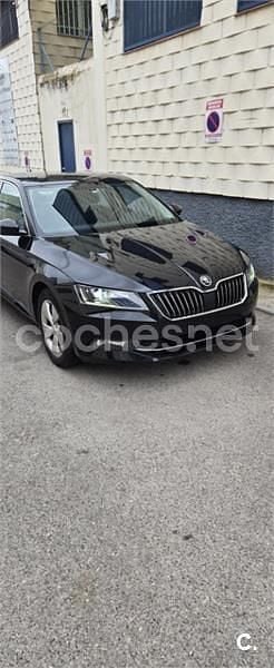 Begagnad Skoda Superb Ambition 150 HK (110 kW) 2017 Svart Sedan