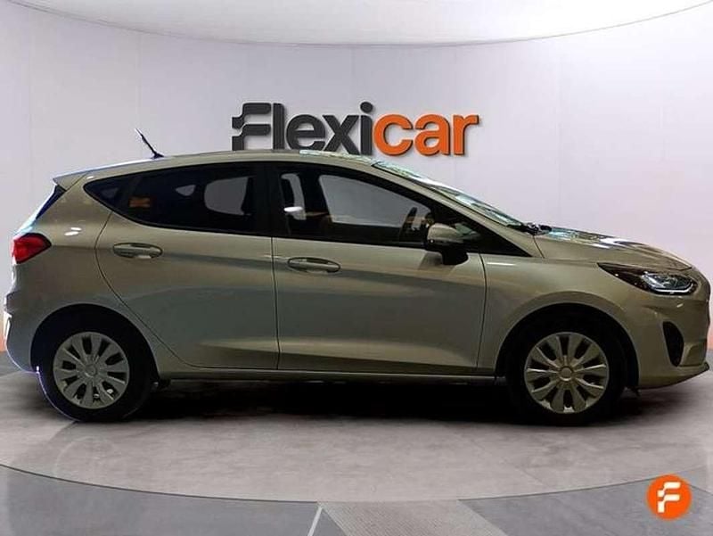 Usado Ford Fiesta Trend 75 CV (55 kW) 2022 Gris Utilitario