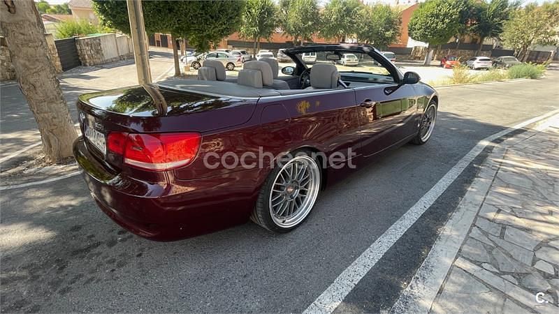 Usado BMW 320 Cabriolet 170 CV (125 kW) 2008 Granate Descapotable