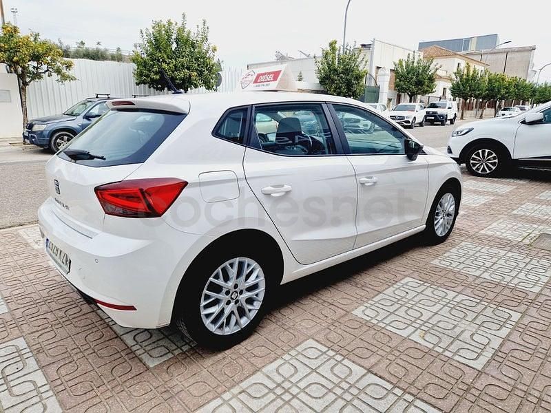 Usado Seat Ibiza XCELLENCE 95 CV (69 kW) 2019 Blanco Utilitario