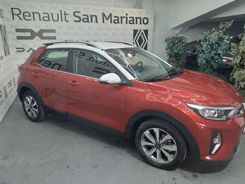 Usado Kia Stonic 121 CV (88 kW) 2021 Rojo SUV