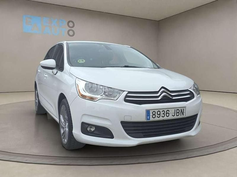 Usado Citroën C4 Seduction 114 CV (83 kW) 2014 Blanco Utilitario