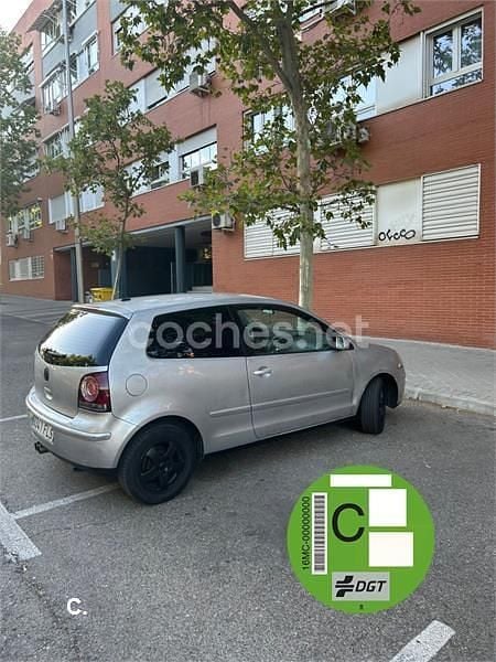 Gris / plata Usado 2007 VW Polo Match Berlina | 1950 € (Buen precio) - Imagen 1/4