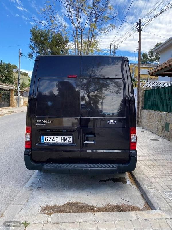 Usado Ford Tourneo 75 CV (55 kW) 2012 Marrón Van