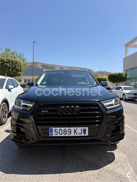 Negro Usado 2018 Audi Q7 Sport SUV | 42.000 € - Imagen 1/4