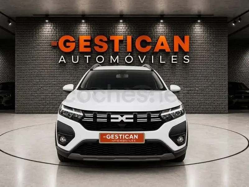 Usado Dacia Jogger Extreme 110 CV (80 kW) 2024 Blanco Monovolumen