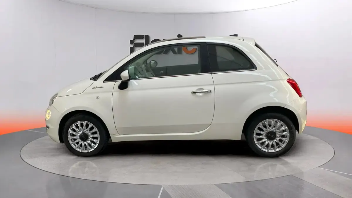 Usado Fiat 500 Dolcevita 70 CV (51 kW) 2023 Blanco Berlina