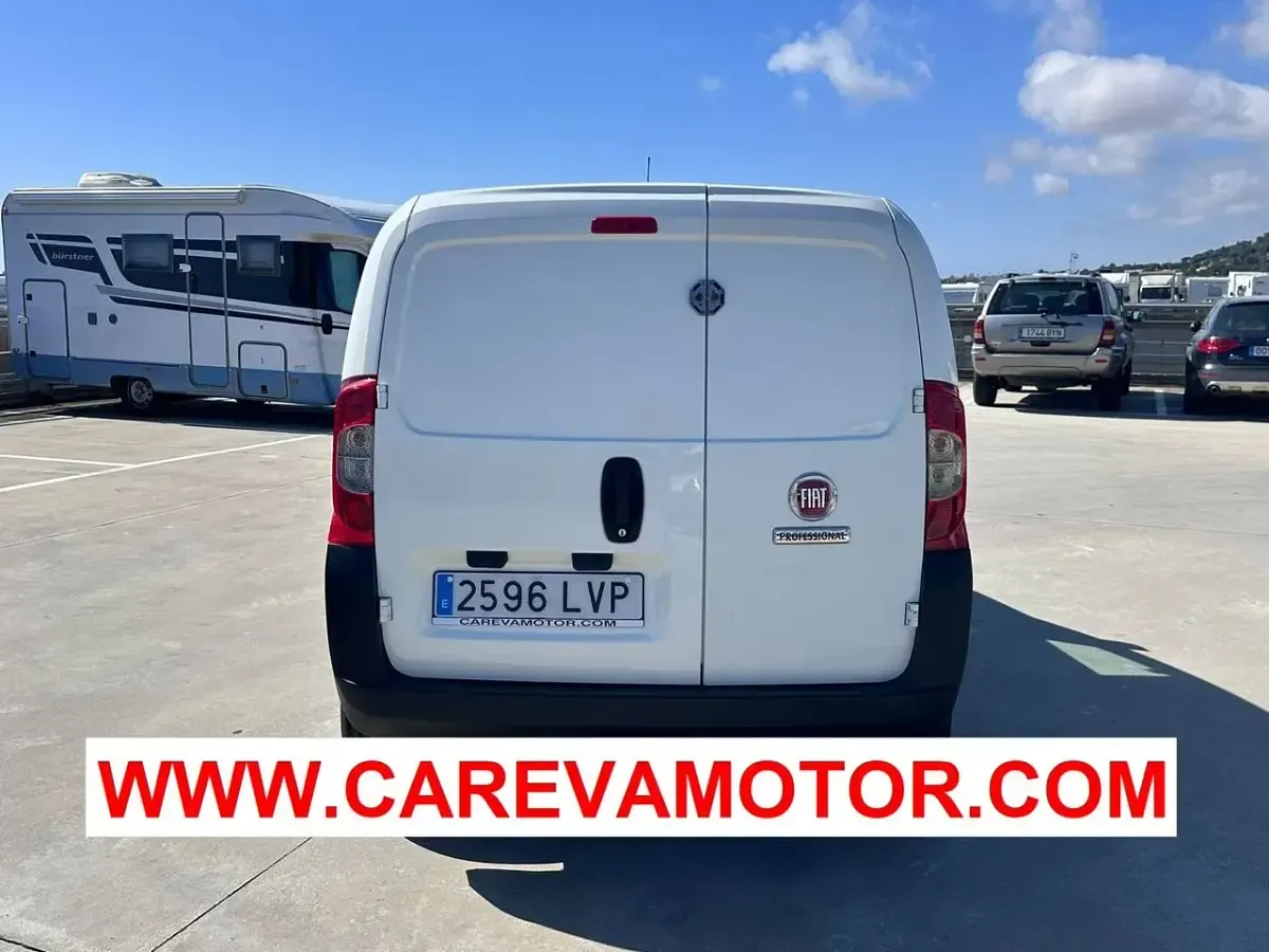 Usado Fiat Fiorino 80 CV (58 kW) 2022 Blanco Monovolumen
