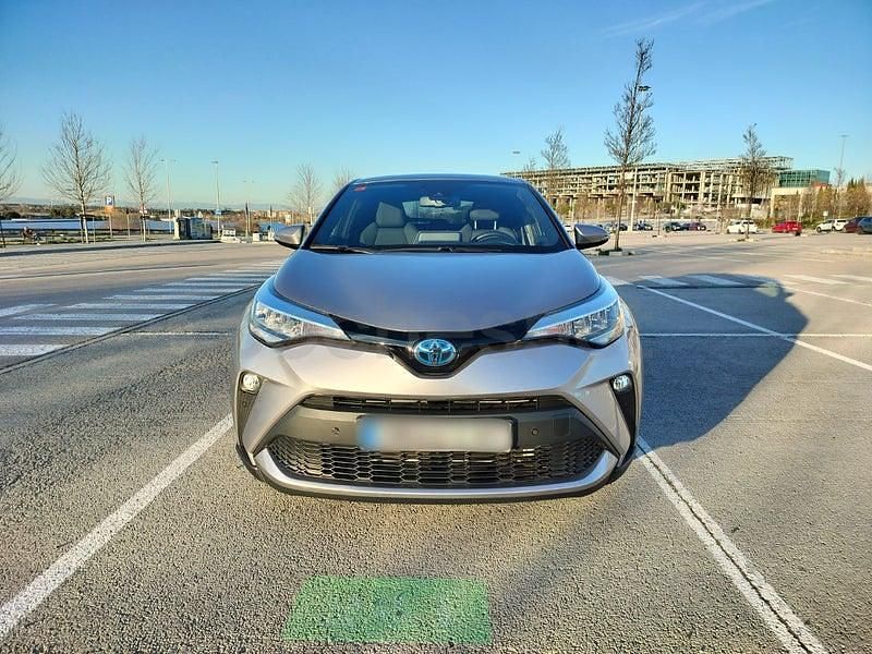 Usado Toyota C-HR Advance 122 CV (89 kW) 2022 Gris / plata SUV