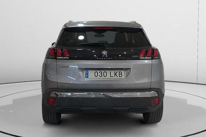 Usado Peugeot 3008 Allure 132 CV (97 kW) 2020 Gris SUV